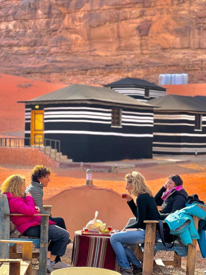 Rum Joharh Luxury Camp وادي رم المظهر الخارجي الصورة