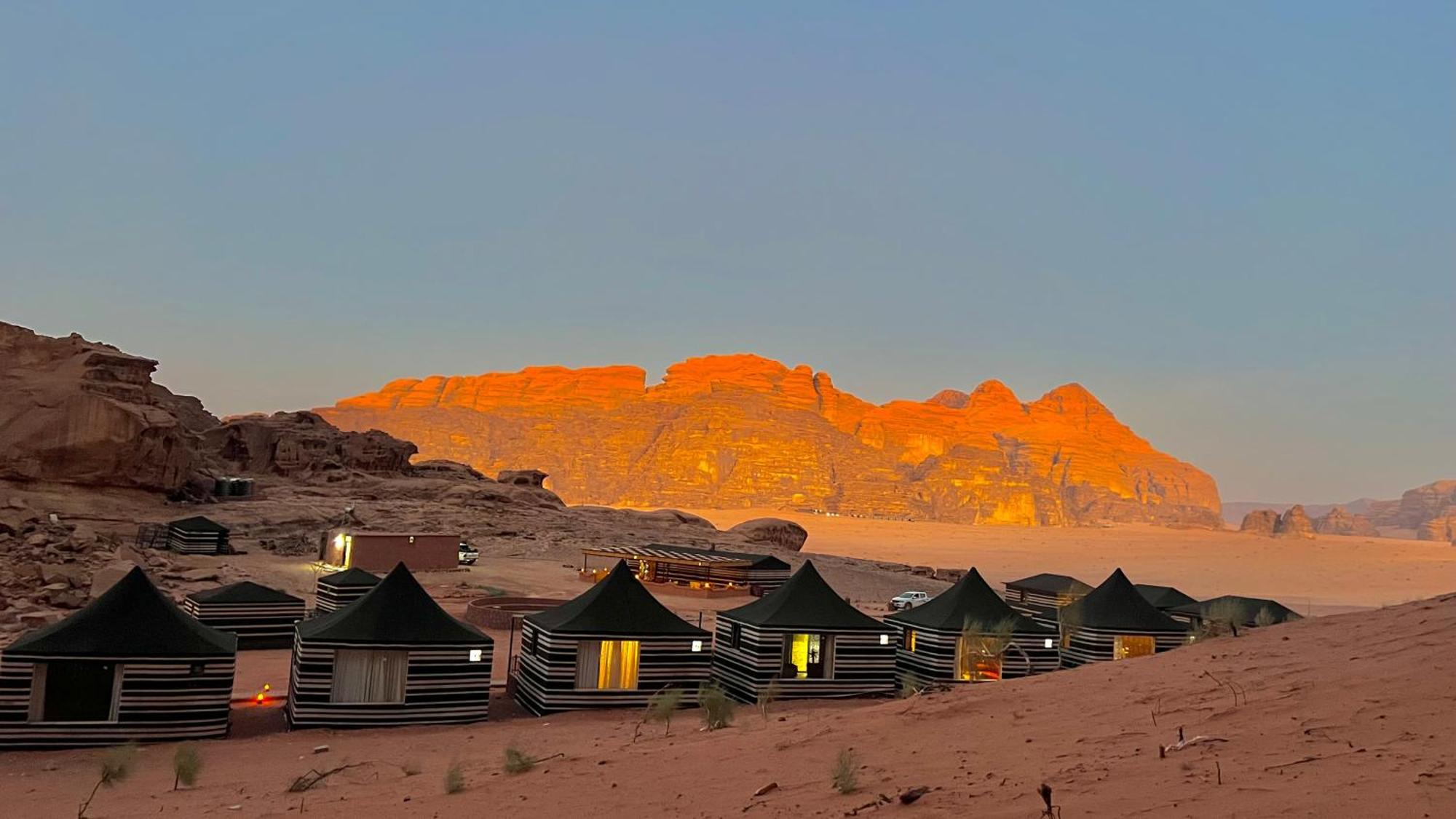 Rum Joharh Luxury Camp وادي رم المظهر الخارجي الصورة